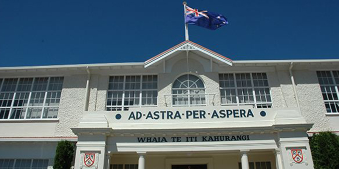 新西兰罗托鲁瓦国立男子中学